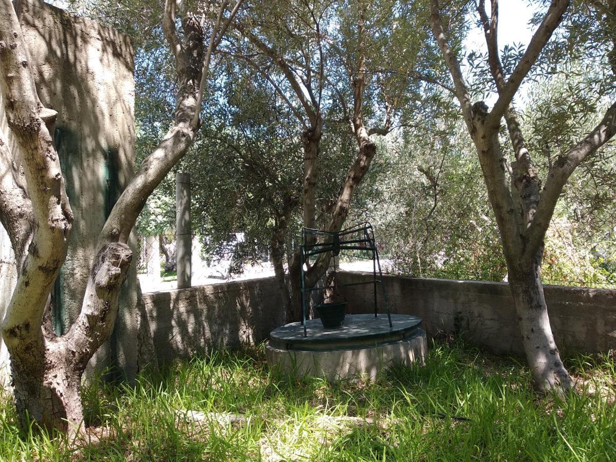 Velikis Apartments Toroni Bagian luar foto