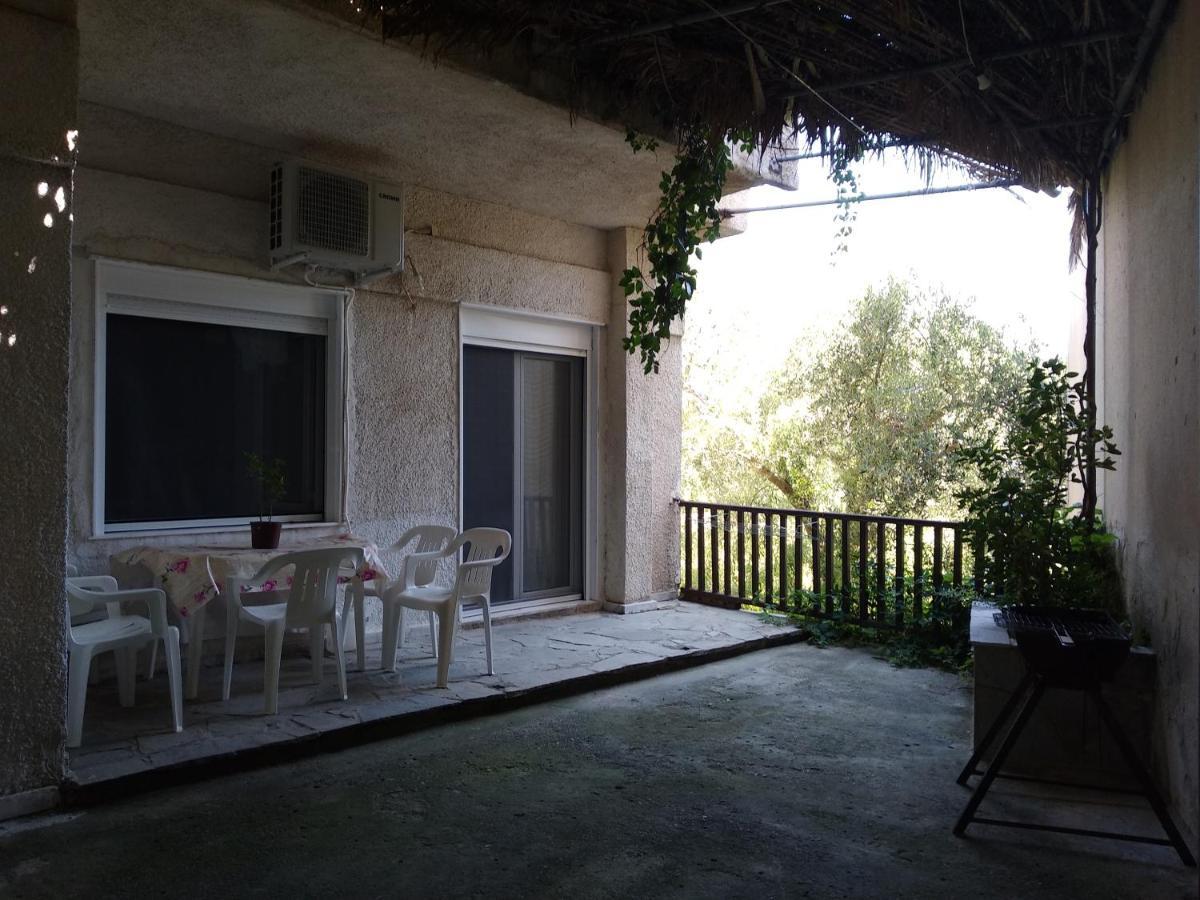 Velikis Apartments Toroni Bagian luar foto