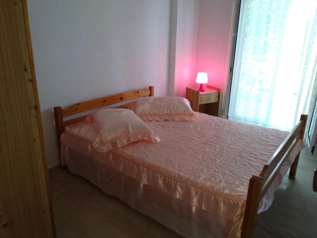 Velikis Apartments Toroni Bagian luar foto