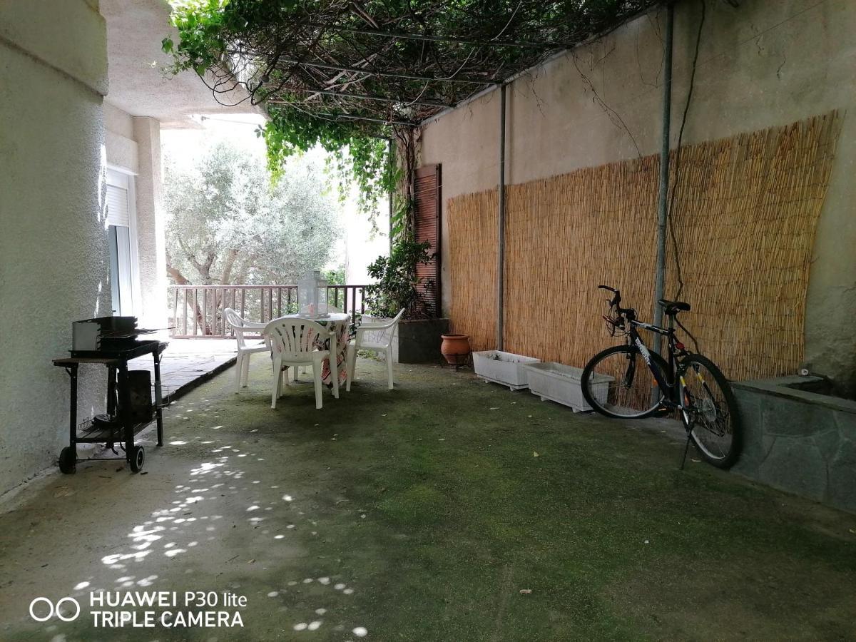 Velikis Apartments Toroni Bagian luar foto