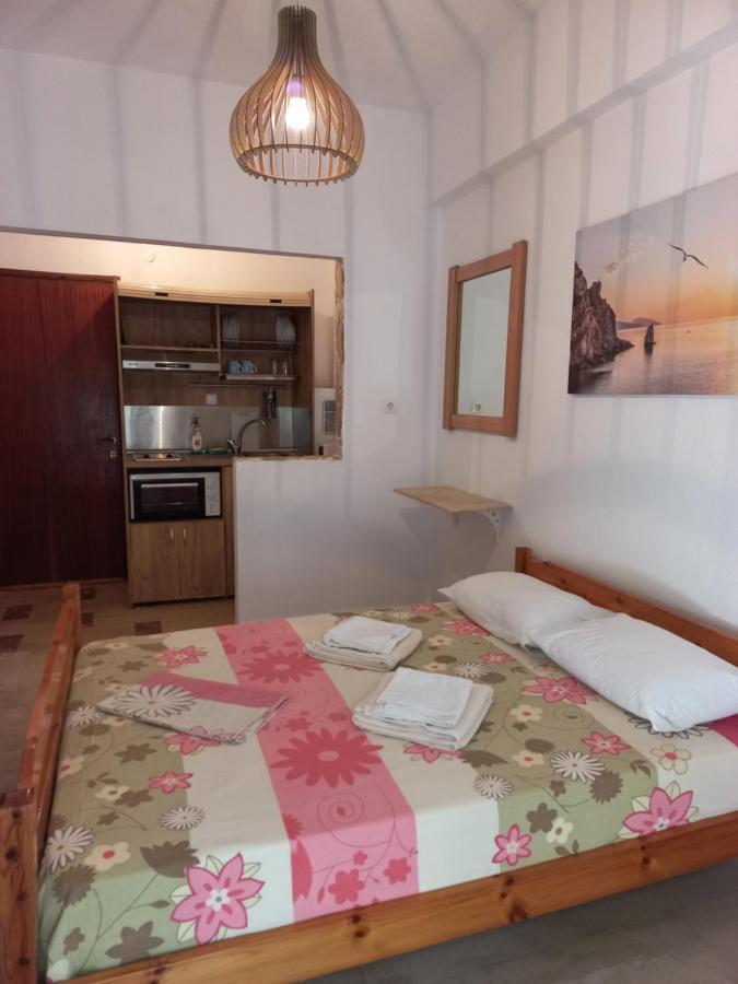Velikis Apartments Toroni Bagian luar foto